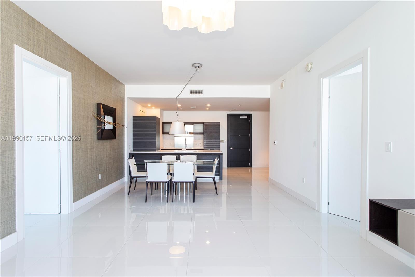 Photo of 200 Biscayne Blvd Way 4512 #4512 listing for Sale