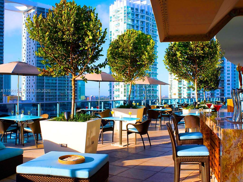 Photo of 200 Biscayne Blvd Way 4512 #4512 listing for Sale