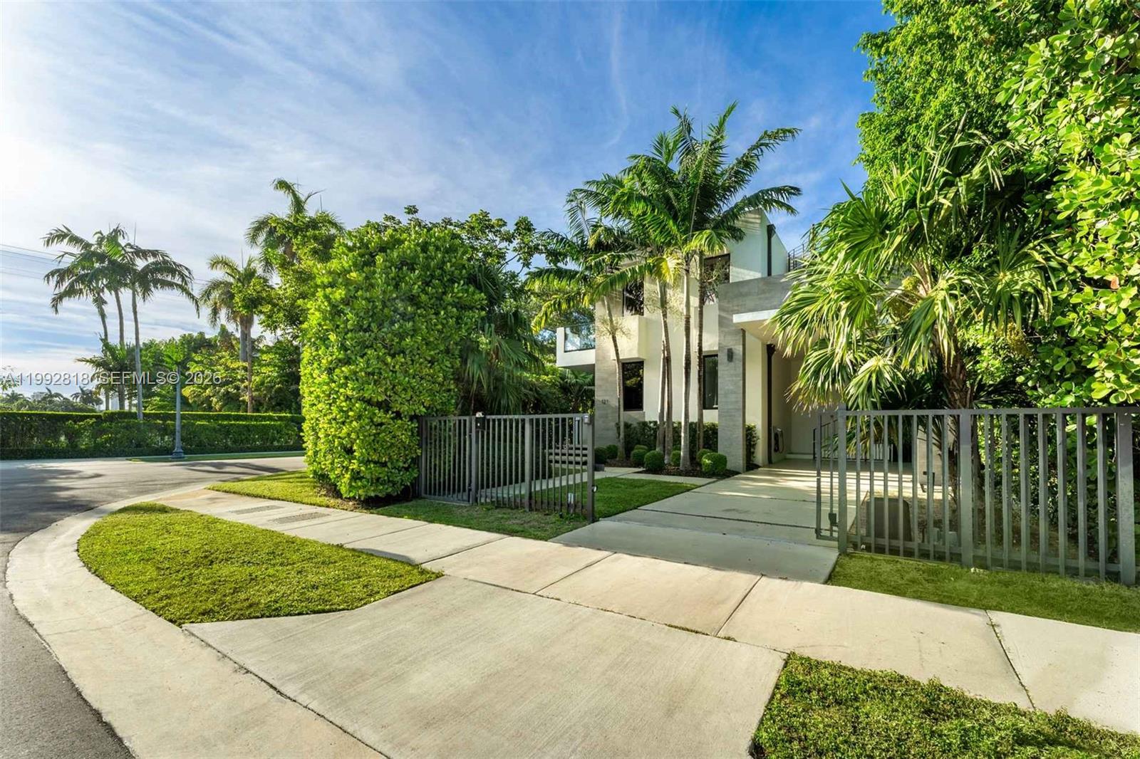 Photo of 121 2nd Dilido Terrace Share A # listing for Sale