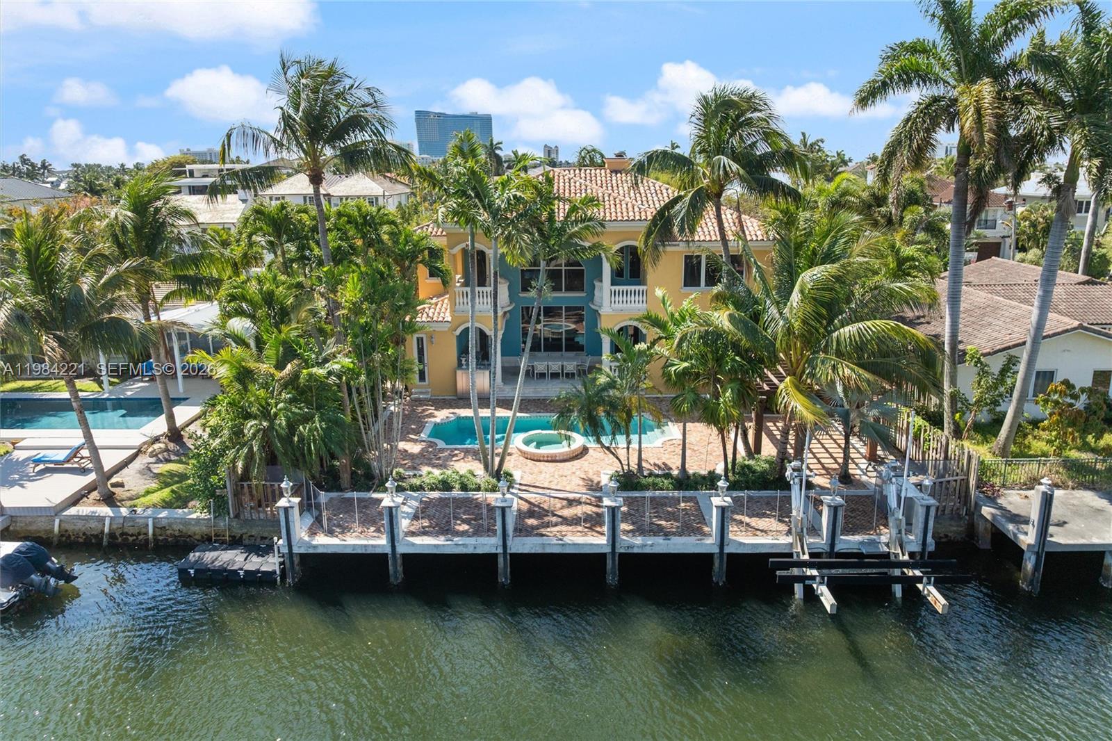 Photo of 1701 SE 10th Street # listing for Sale