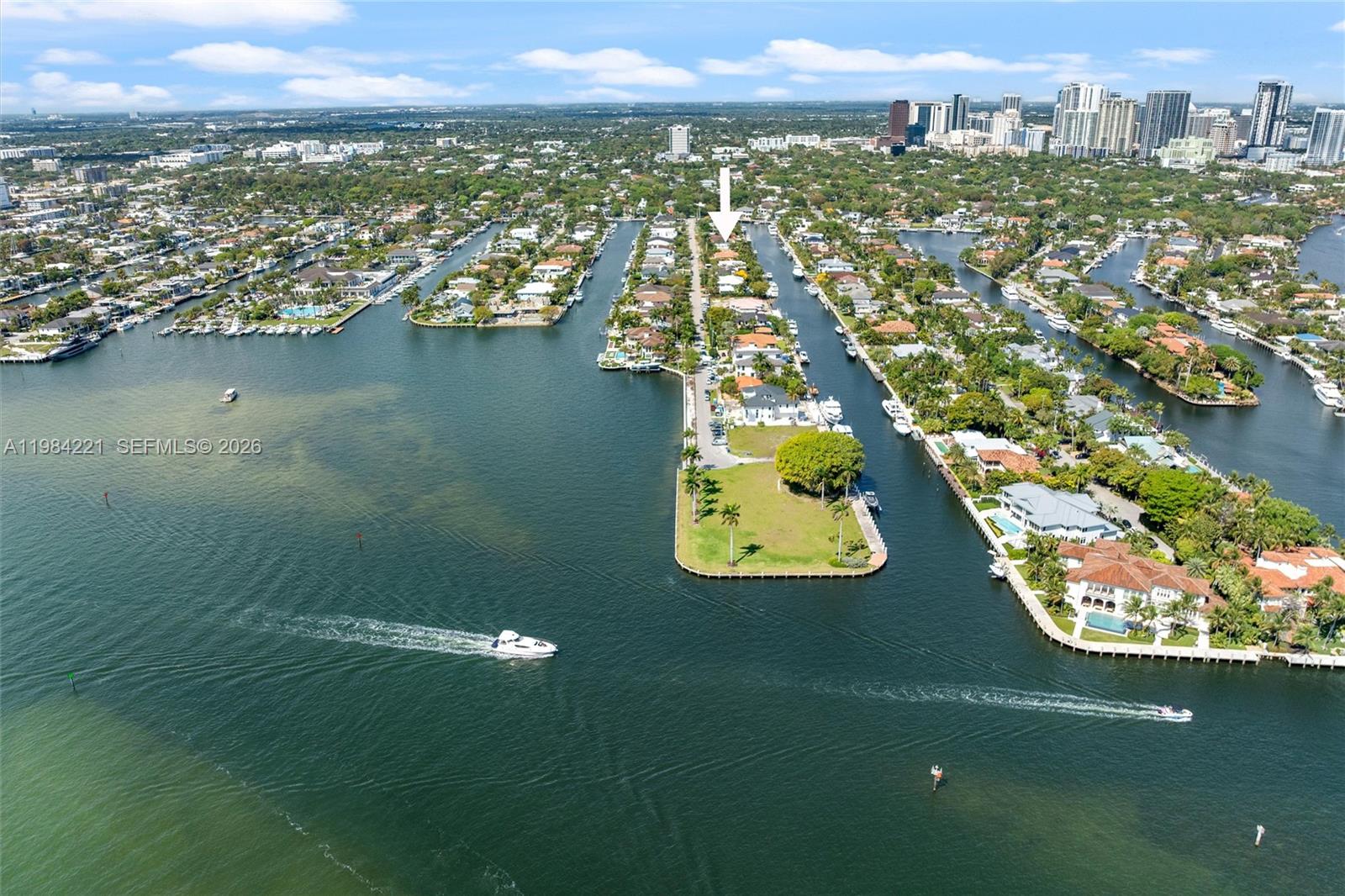 Photo of 1701 SE 10th Street # listing for Sale