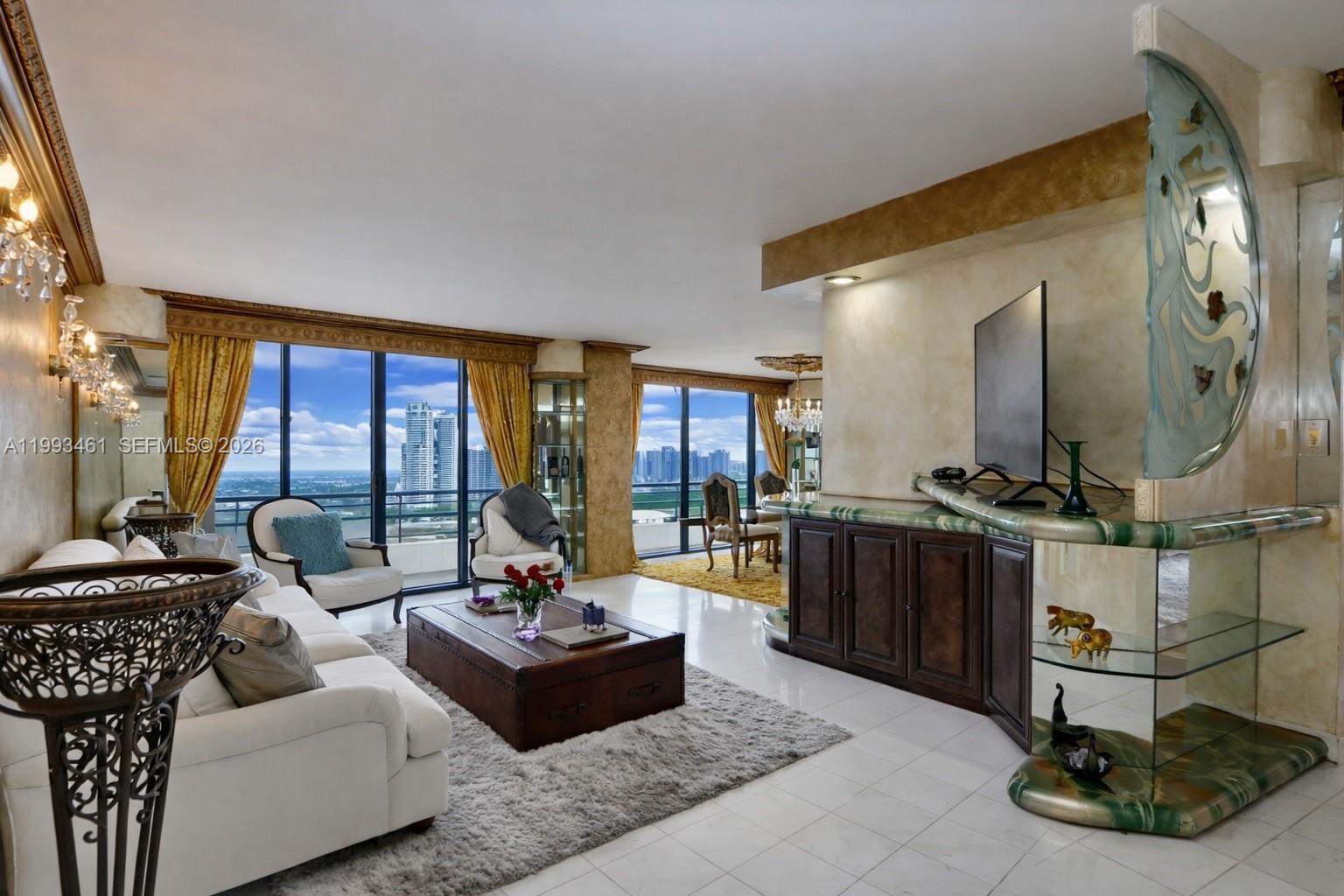 Photo of 3530 Mystic Pointe Drive 2915 #2915 listing for Sale