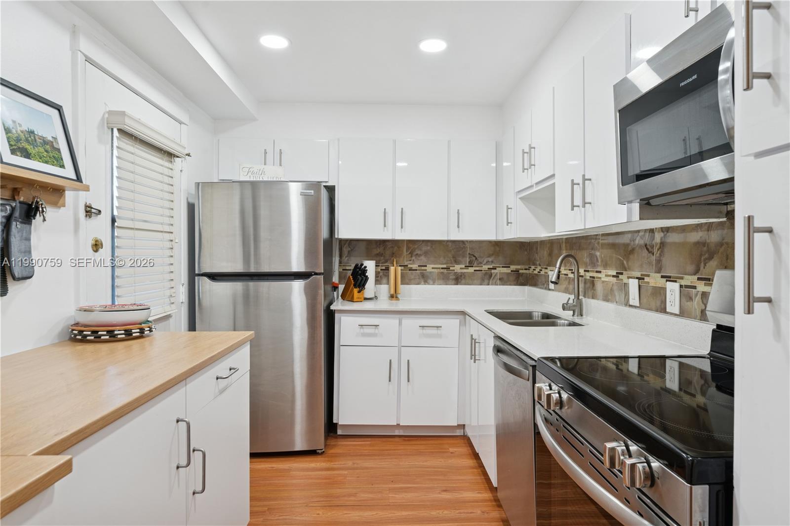 Photo of #A11990759 listing for Sale