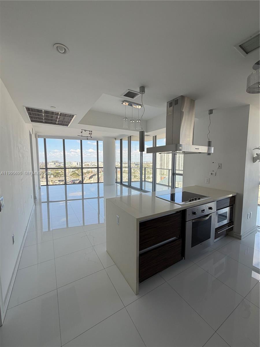 Photo of 1100 Biscayne Boulevard 2605 #2605 listing for Sale