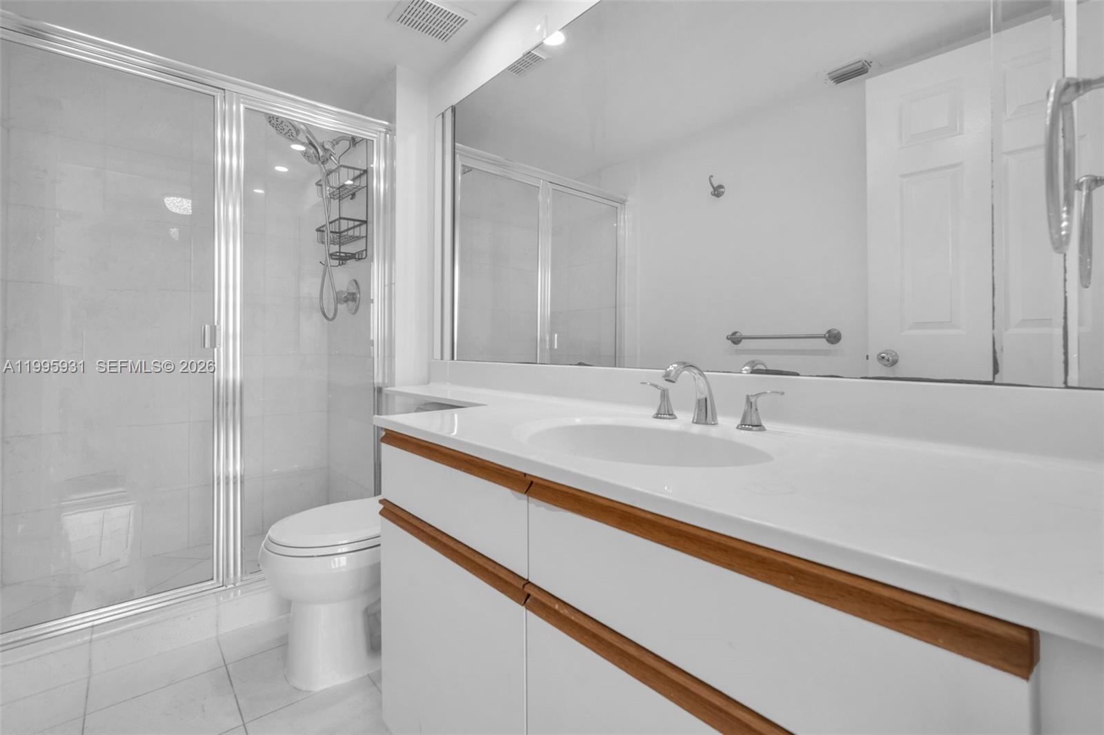 Photo of 3500 Mystic Pointe Drive 3001 #3001 listing for Sale