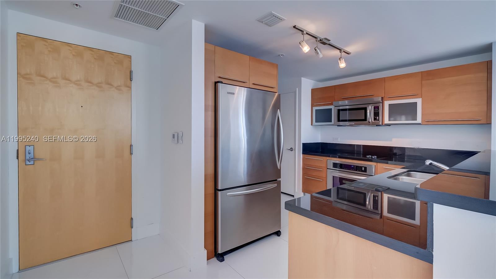 Photo of 253 NE 2nd Street 3509 #3509 listing for Sale