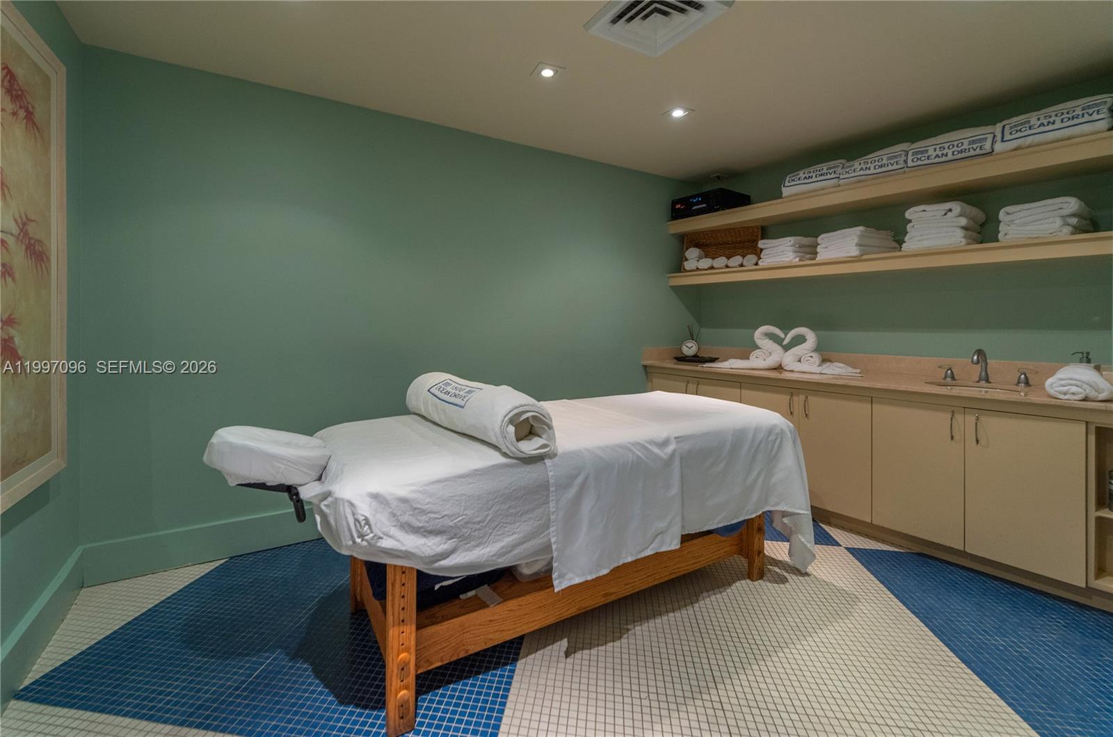 Photo of 1500 Ocean Drive PH-05 #PH-05 listing for Sale