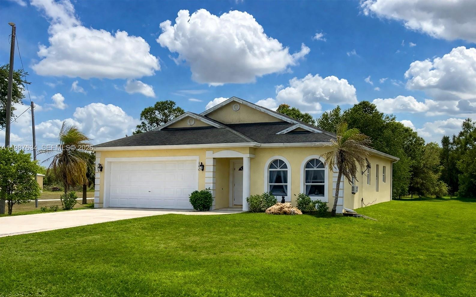 Photo of #A11987634 listing for Sale