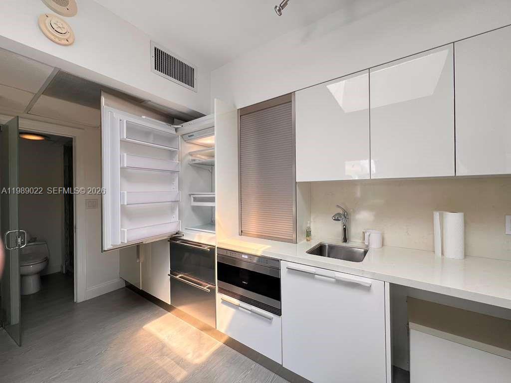 Photo of 9999 Collins Avenue 11J #11J listing for Sale