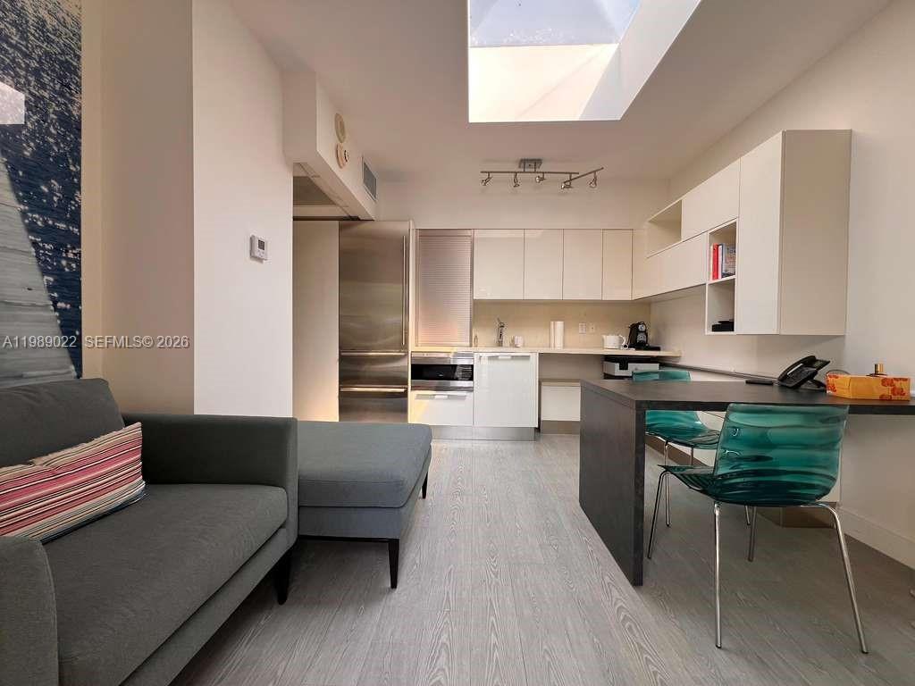 Photo of 9999 Collins Avenue 11J #11J listing for Sale