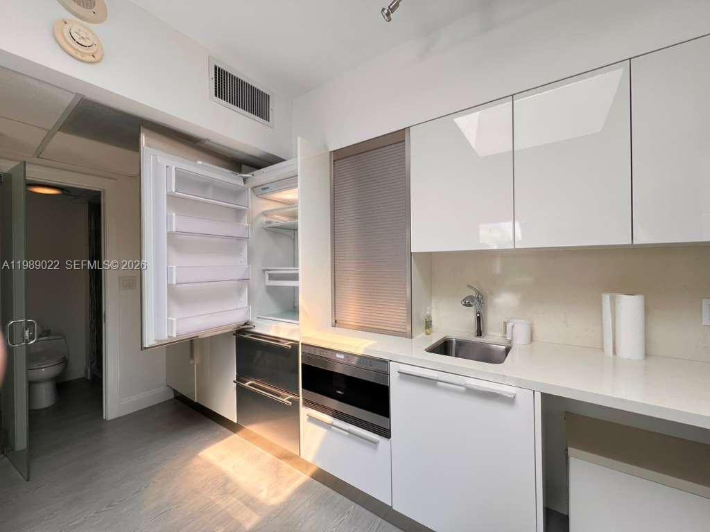 Photo of 9999 Collins Avenue 11J #11J listing for Sale