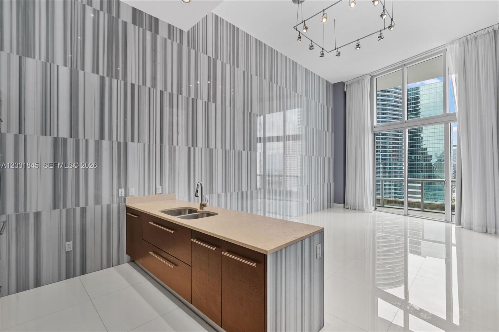 Photo of 475 Brickell Avenue 2812 #2812 listing for Sale