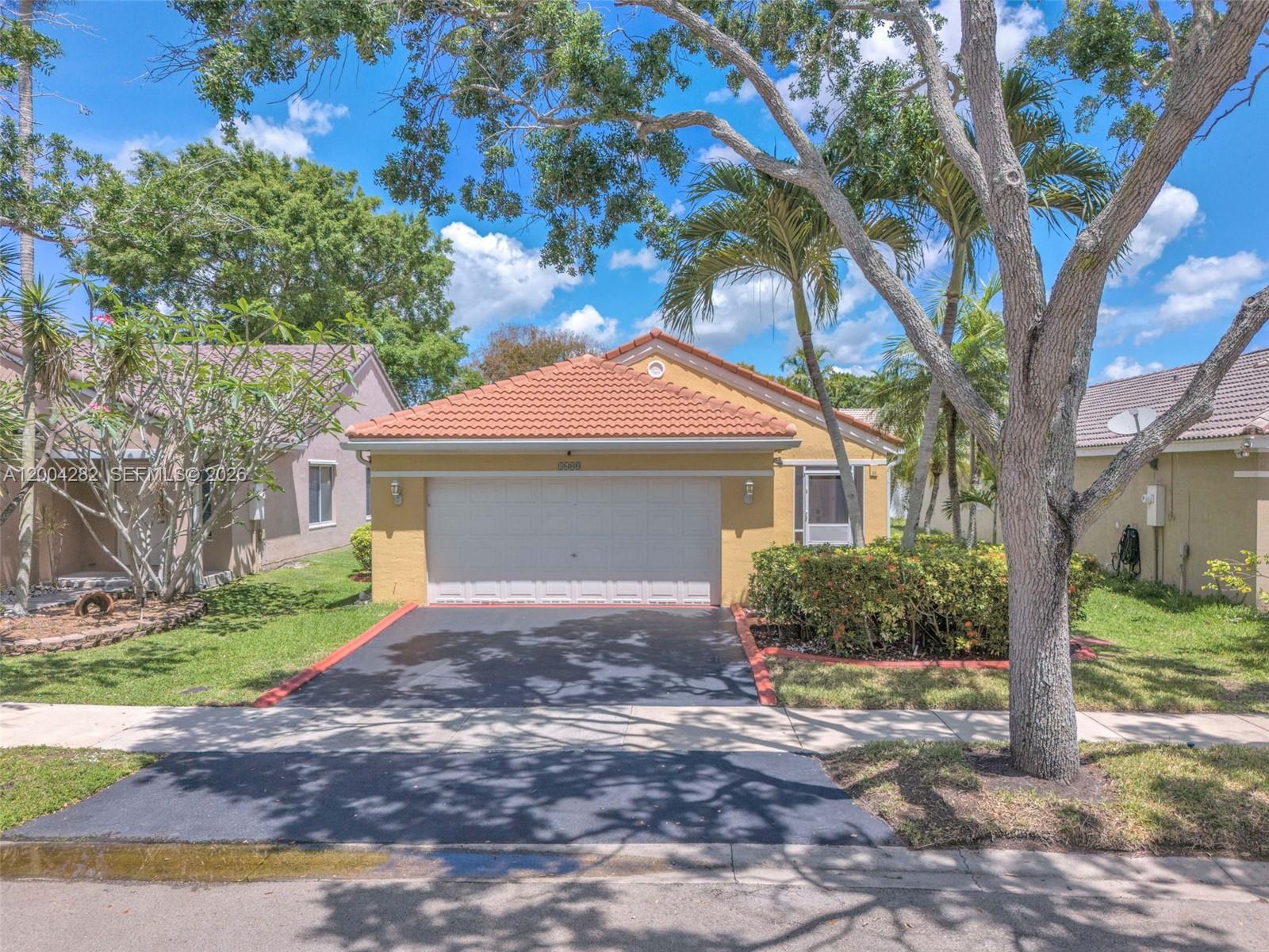 Photo of #A12004282 listing for Sale