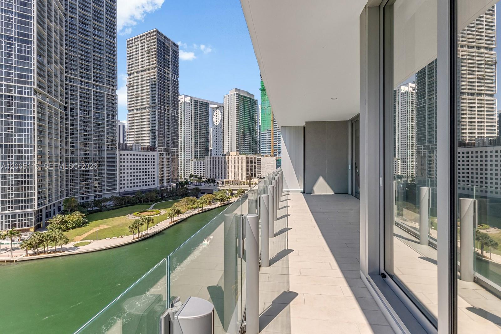 Photo of 300 Biscayne Blvd Way 1002 #1002 listing for Sale