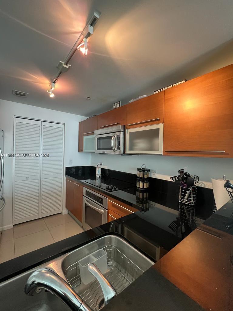 Photo of 253 NE 2nd Street 3806 #3806 listing for Sale