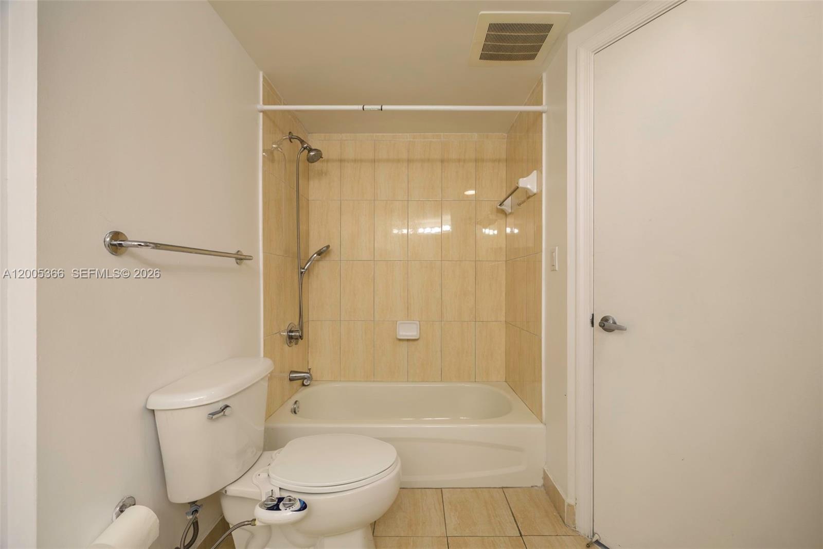 Photo of 1750 N Bayshore Drive 3801 #3801 listing for Sale