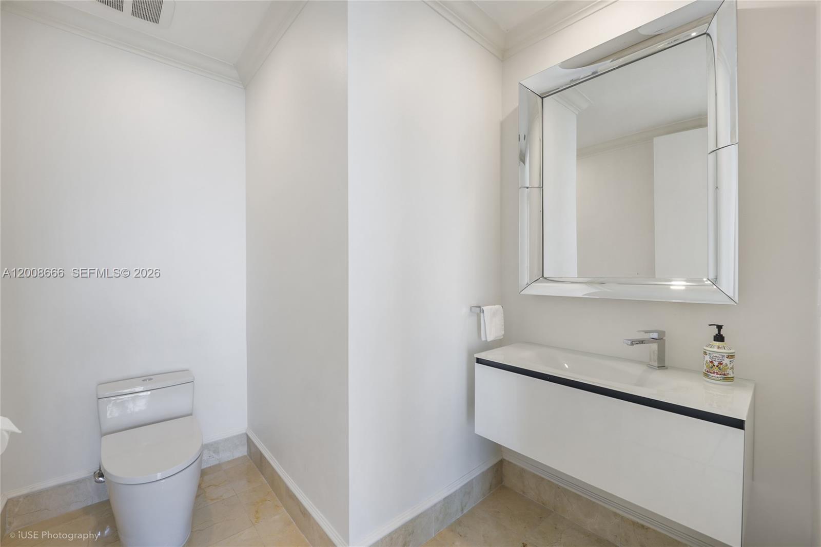Photo of 3400 SW 27th Avenue 2202 #2202 listing for Sale