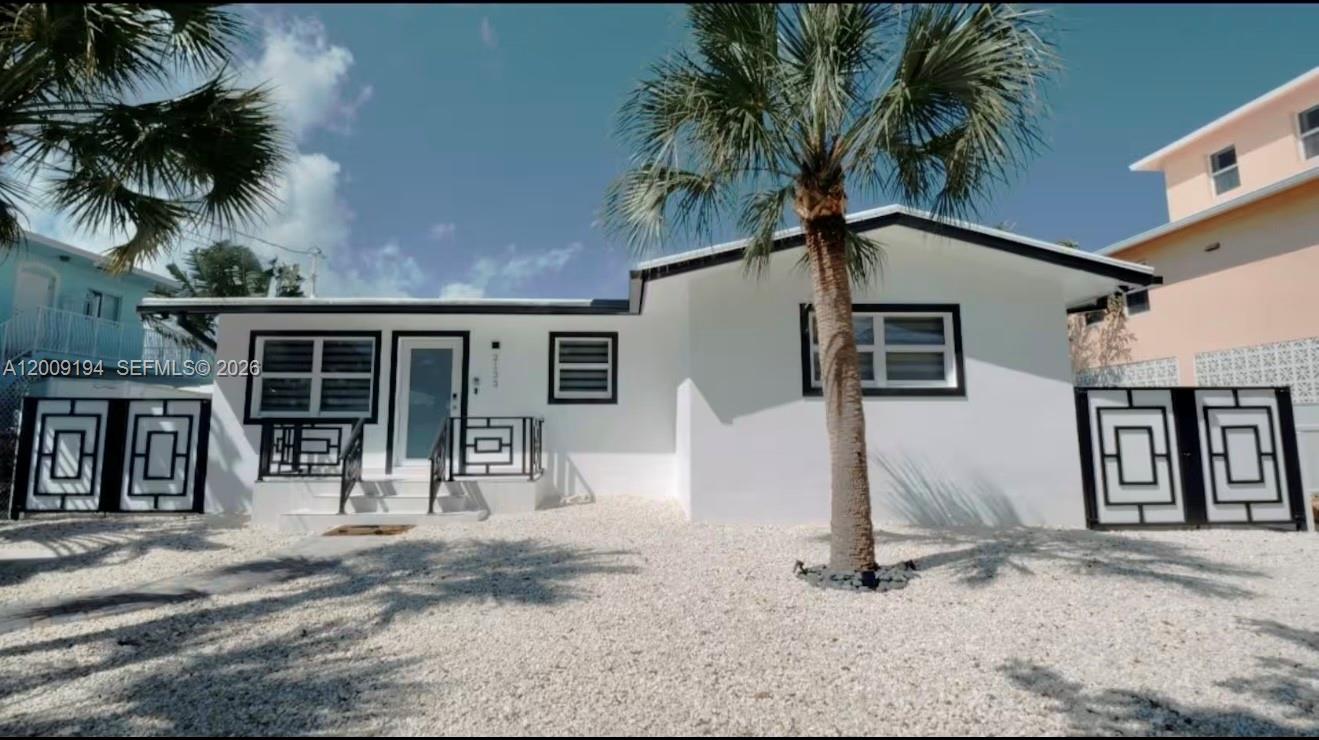 Photo of #A12009194 listing for Sale