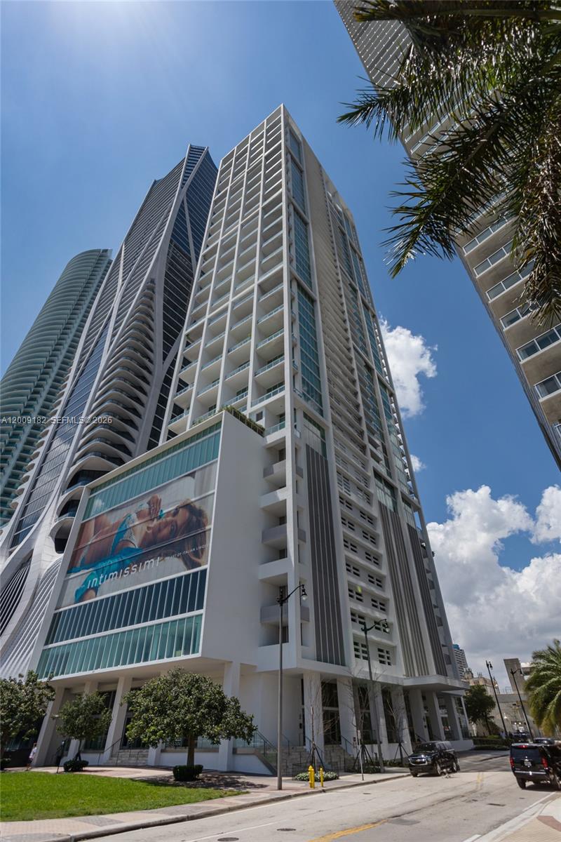 Photo of 1040 Biscayne Boulevard 3607 #3607 listing for Sale