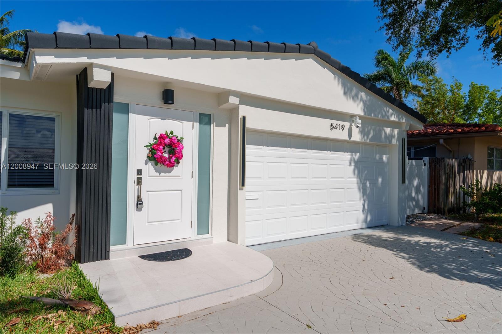 Photo of 5419 NE 22nd Avenue # listing for Sale