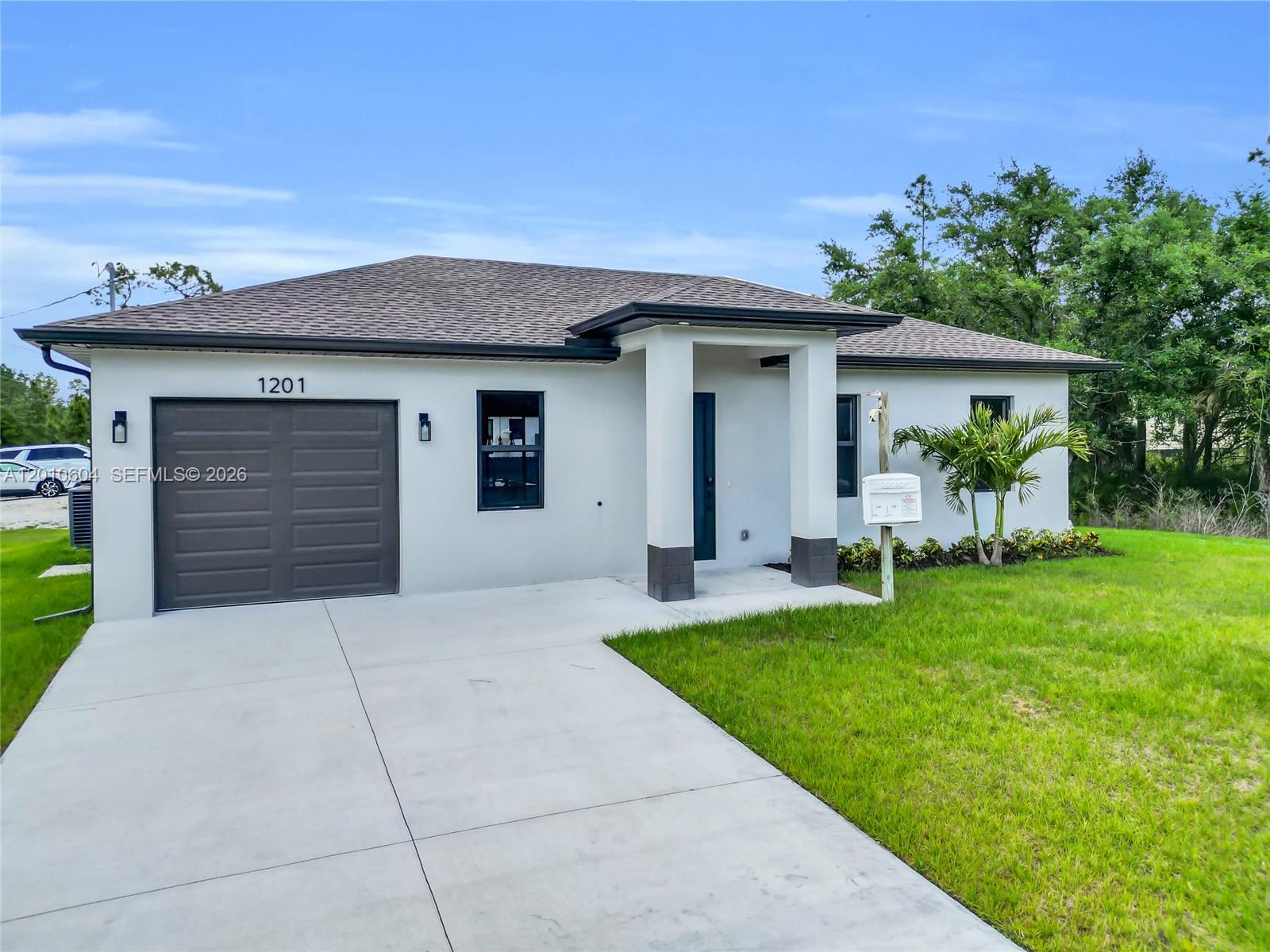 Photo of #A12010604 listing for Sale