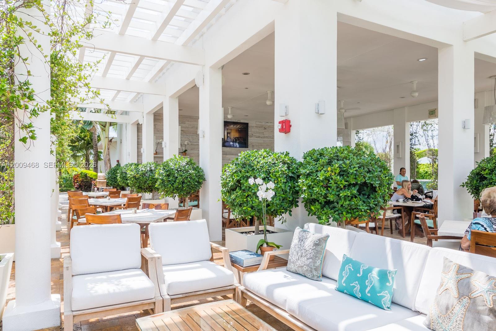 Photo of 100 S Pointe Drive 1206 #1206 listing for Sale