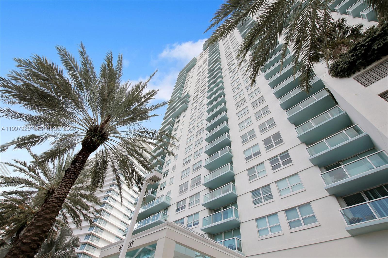 Photo of 650 West Avenue 1104 #1104 listing for Sale