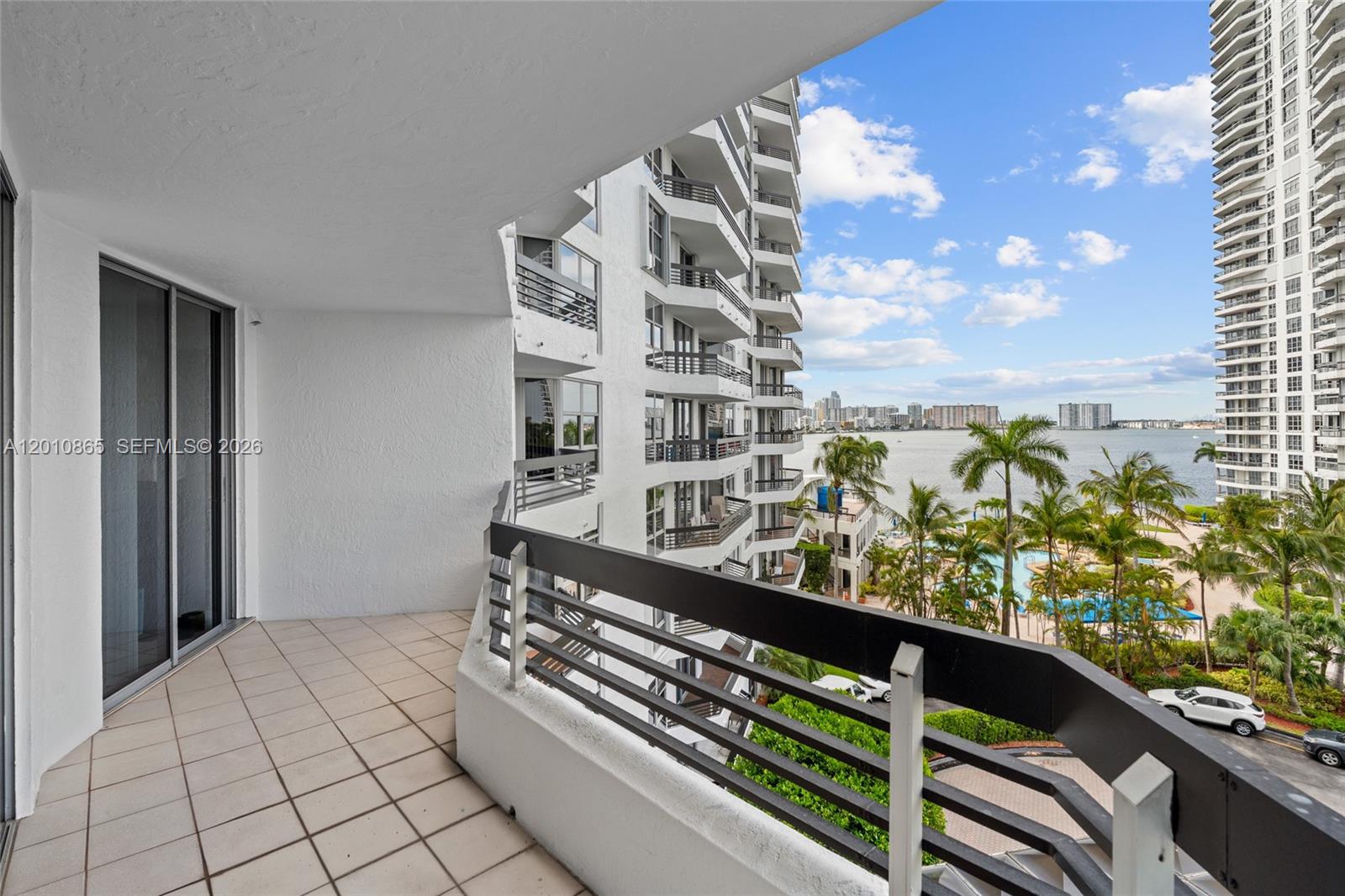Photo of 19195 NE 36th Court 604 #604 listing for Sale