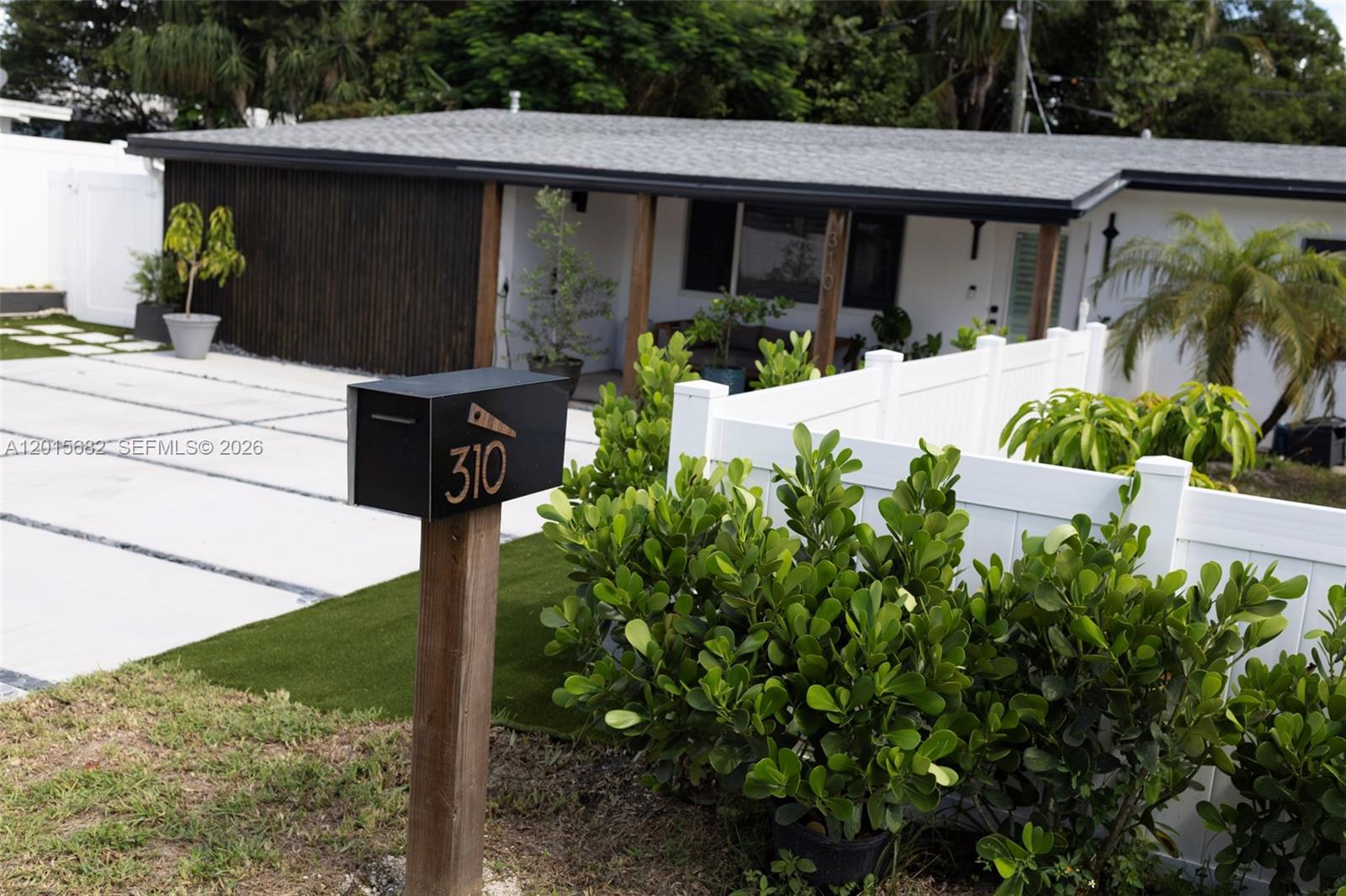 Photo of #A12015682 listing for Sale