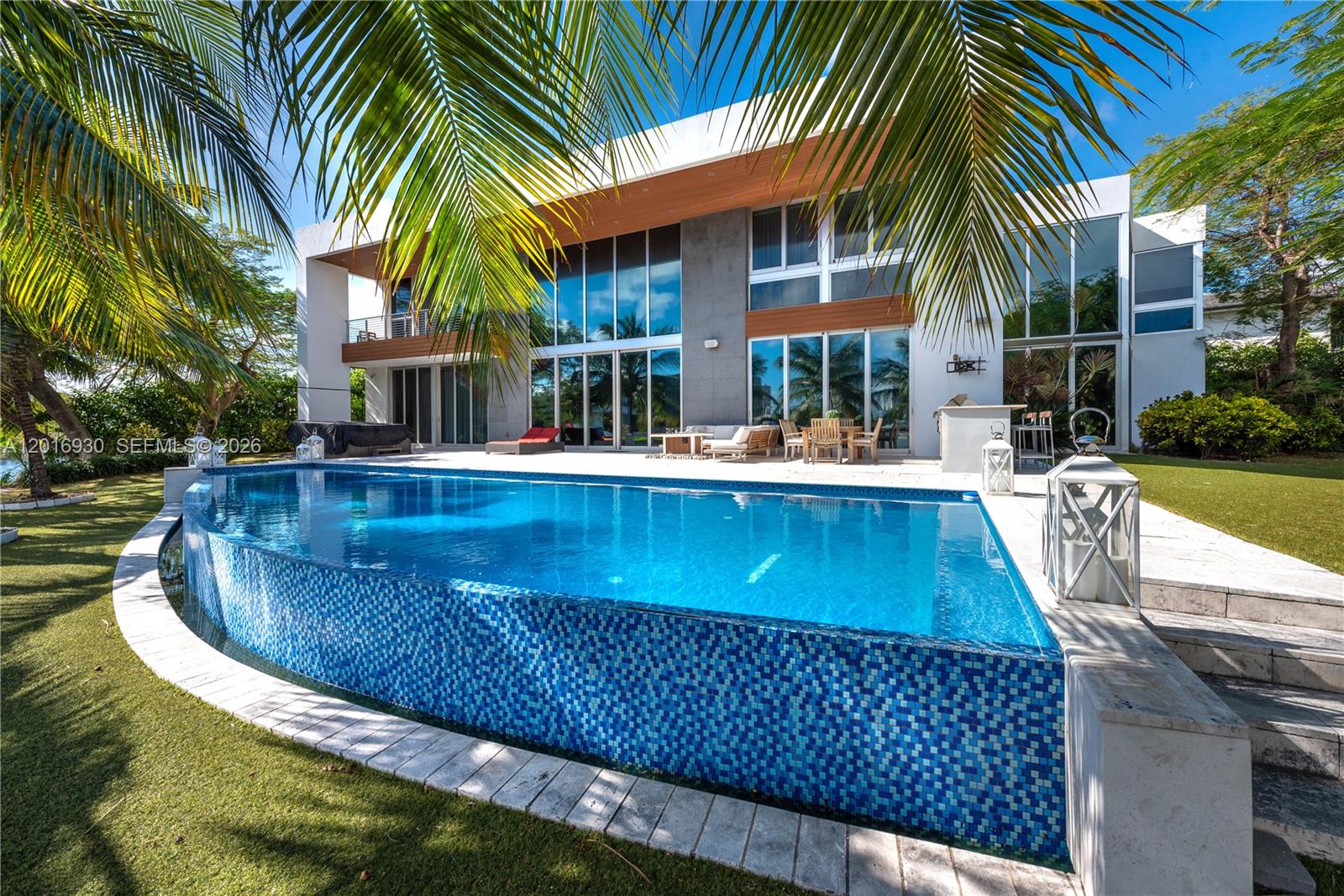 Photo of 400 Tamarind Drive # listing for Sale