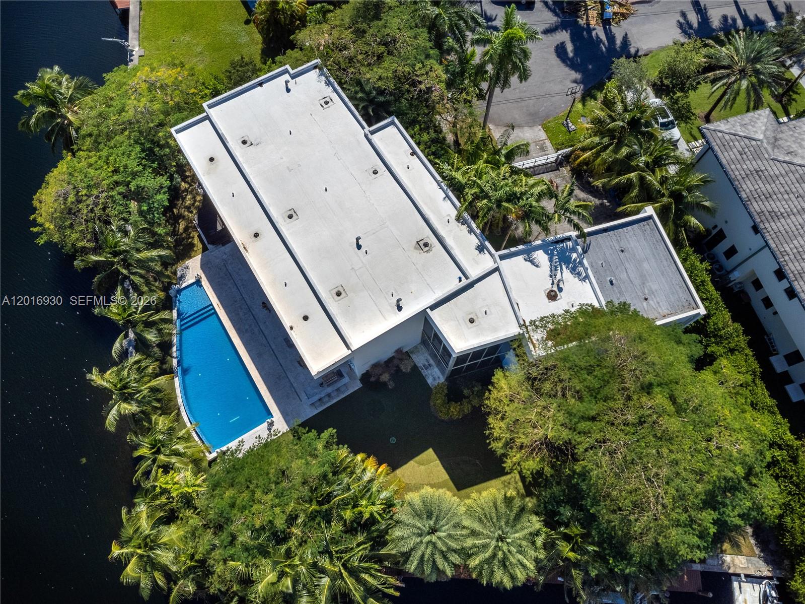 Photo of 400 Tamarind Drive # listing for Sale