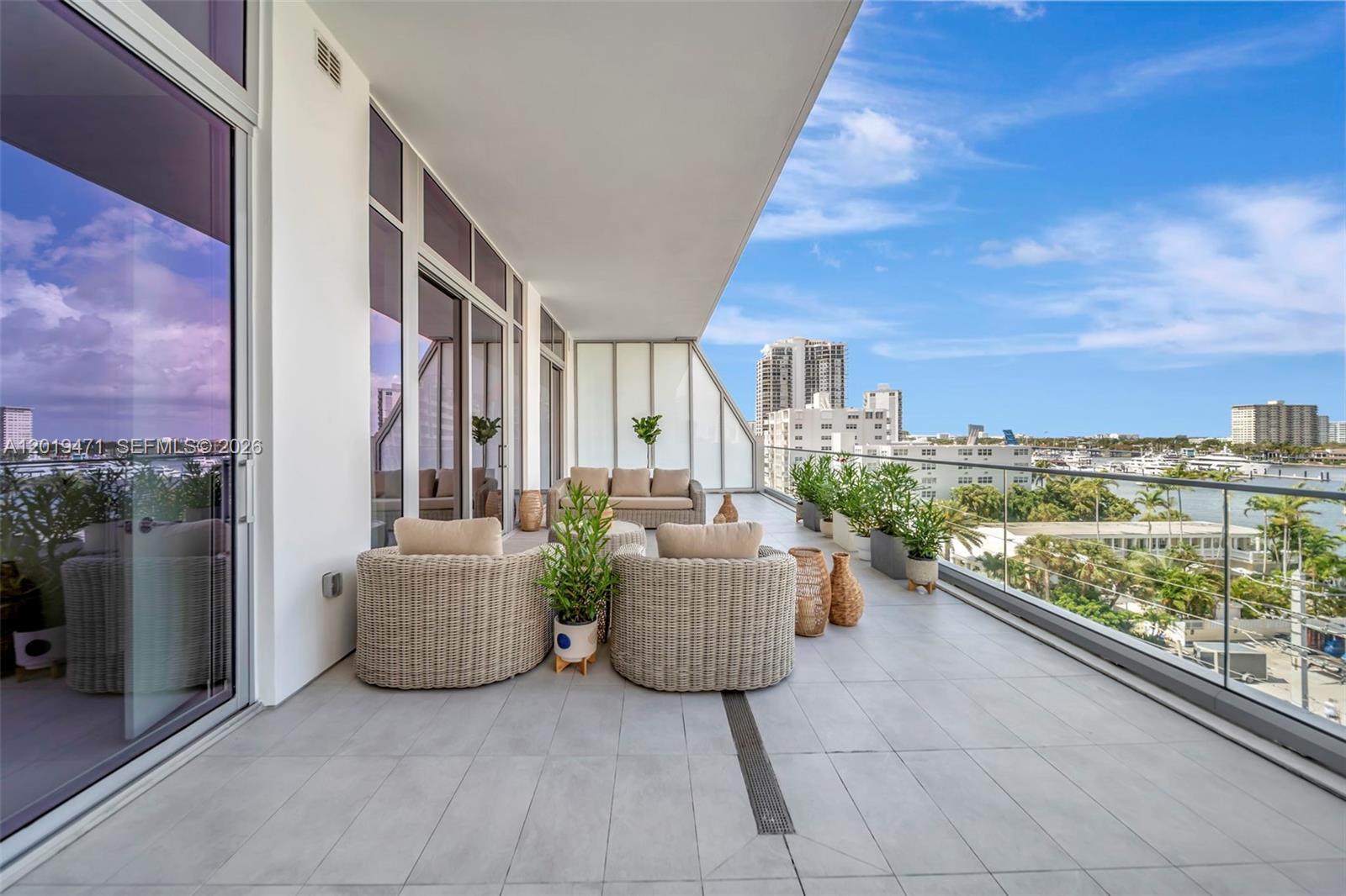 Photo of 153 N Seabreeze 403 #403 listing for Sale