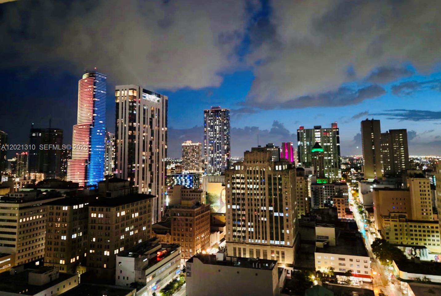 Photo of 50 Biscayne Boulevard 2501 #2501 listing for Sale