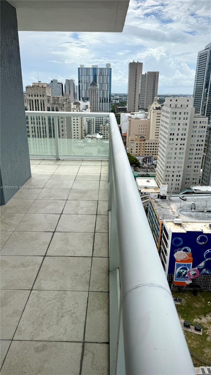 Photo of 50 Biscayne Boulevard 2501 #2501 listing for Sale