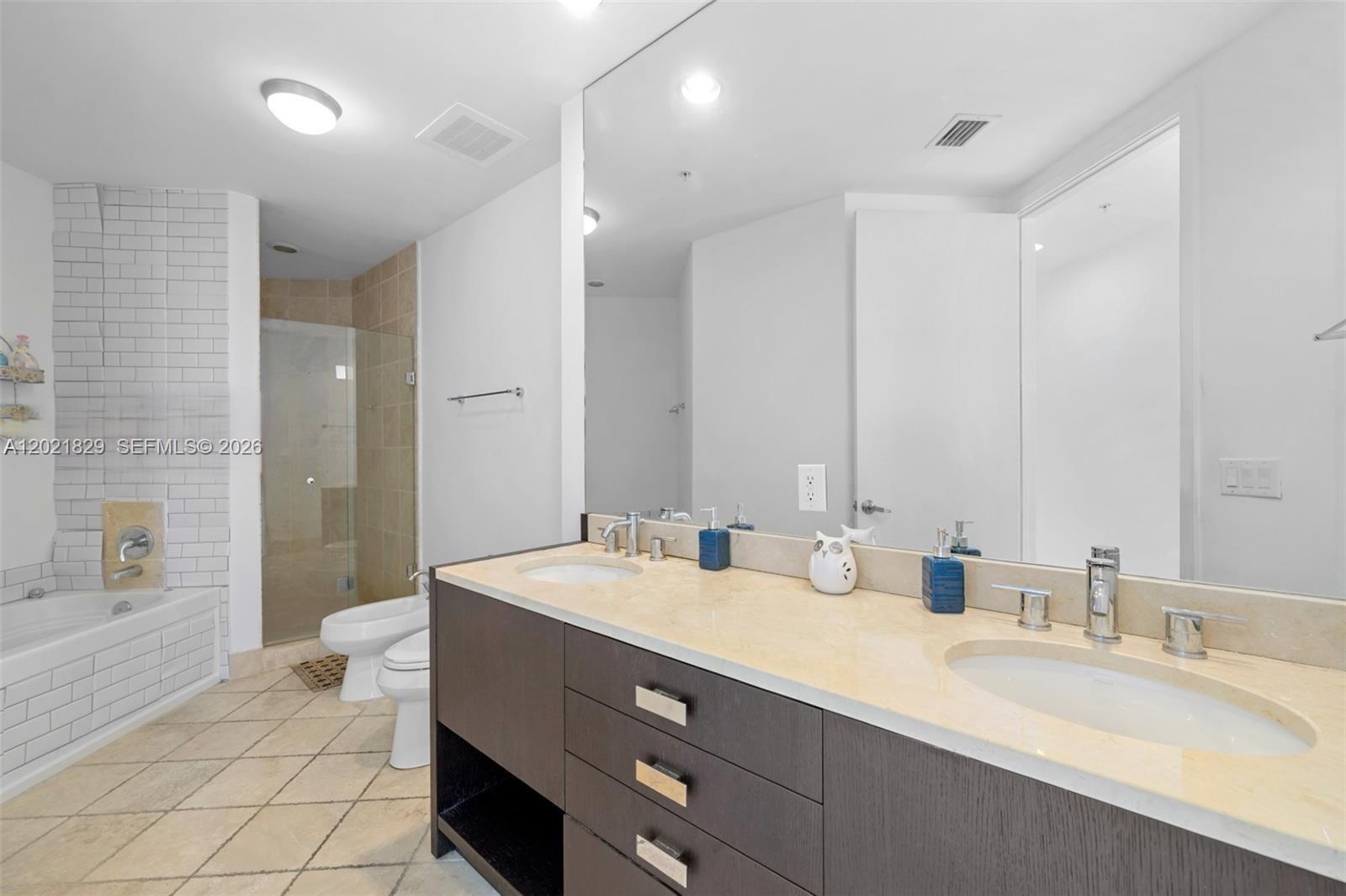 Photo of 18201 Collins Avenue 3501A #3501A listing for Sale