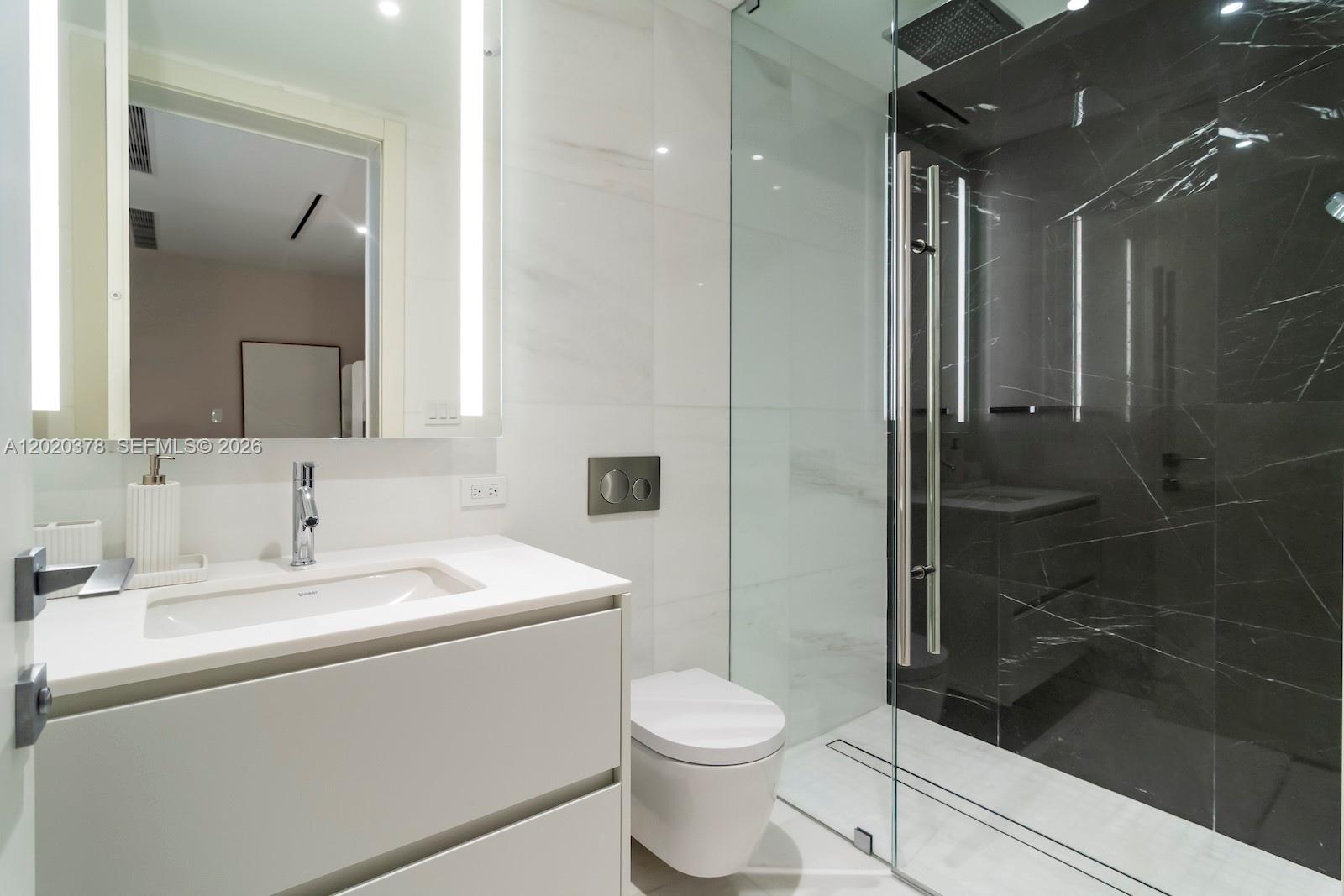 Photo of 300 Biscayne Boulevard Way 802E #802E listing for Sale
