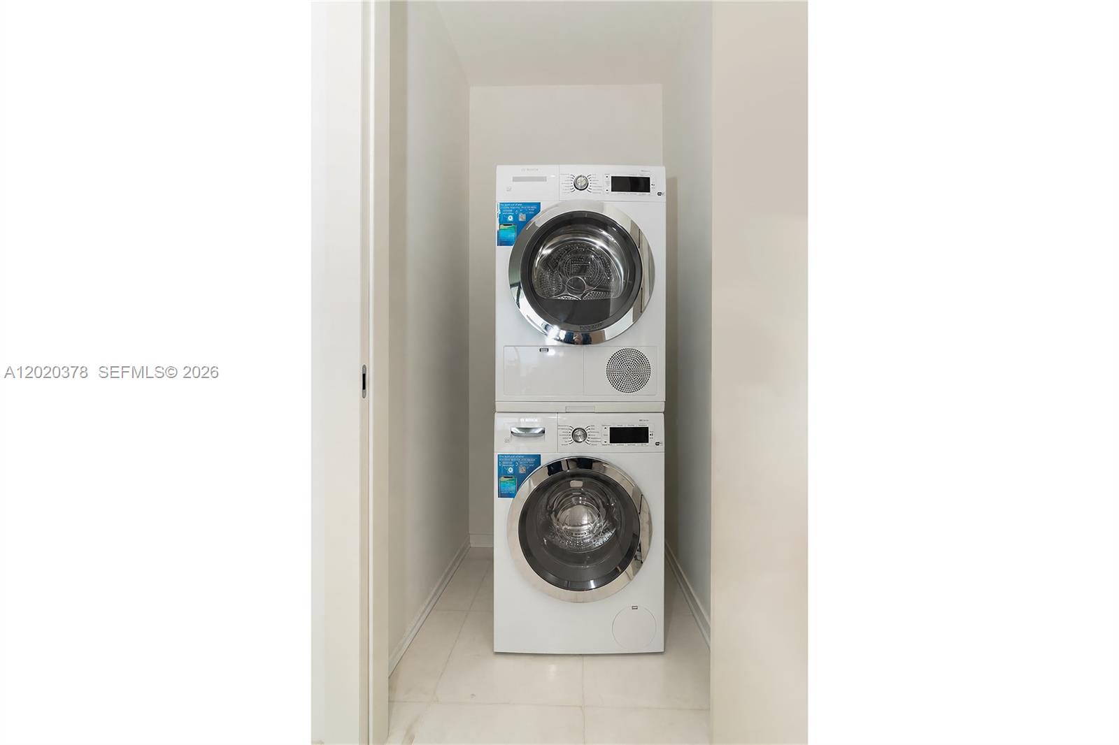 Photo of 300 Biscayne Boulevard Way 802E #802E listing for Sale