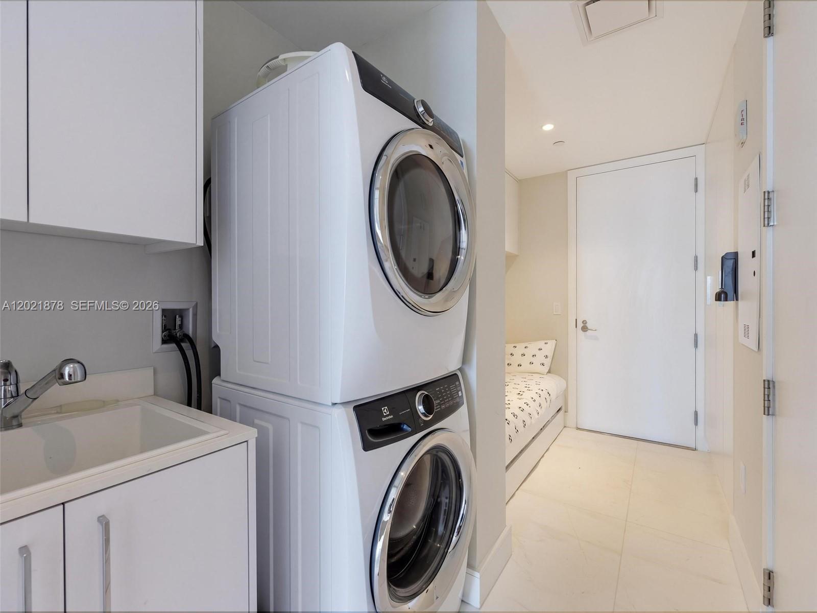 Photo of 15701 Collins Avenue 3001 #3001 listing for Sale