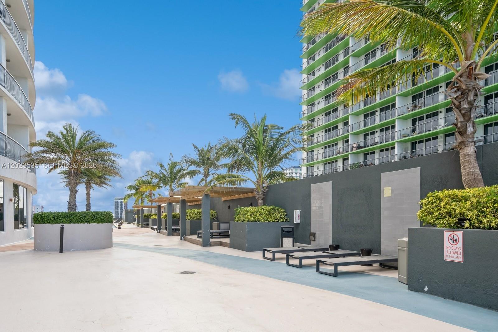 Photo of 1750 N Bayshore Drive 4702 #4702 listing for Sale