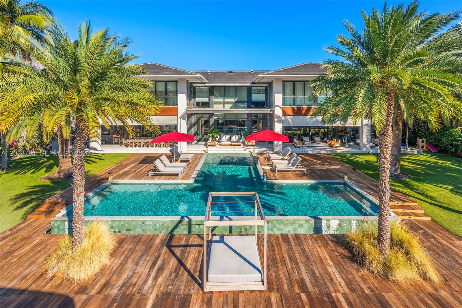 Photo of 385 Centre Island # listing for Sale