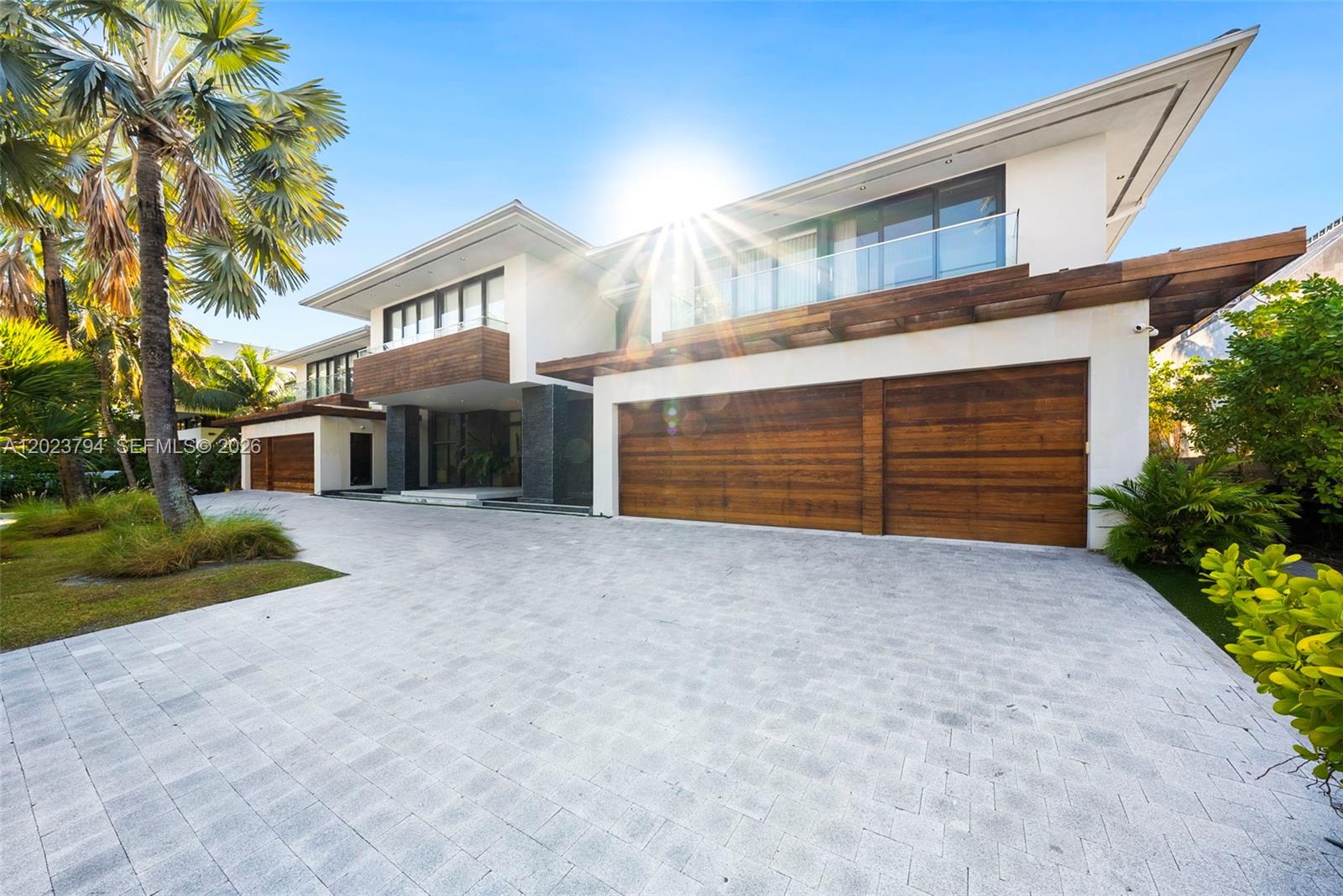 Photo of 385 Centre Island # listing for Sale