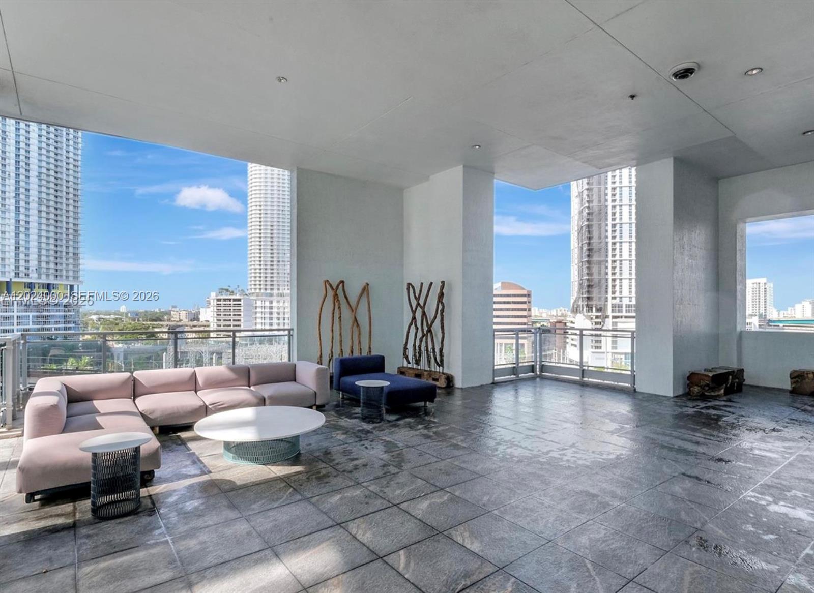 Photo of 90 SW 3rd Street 1811 #1811 listing for Sale