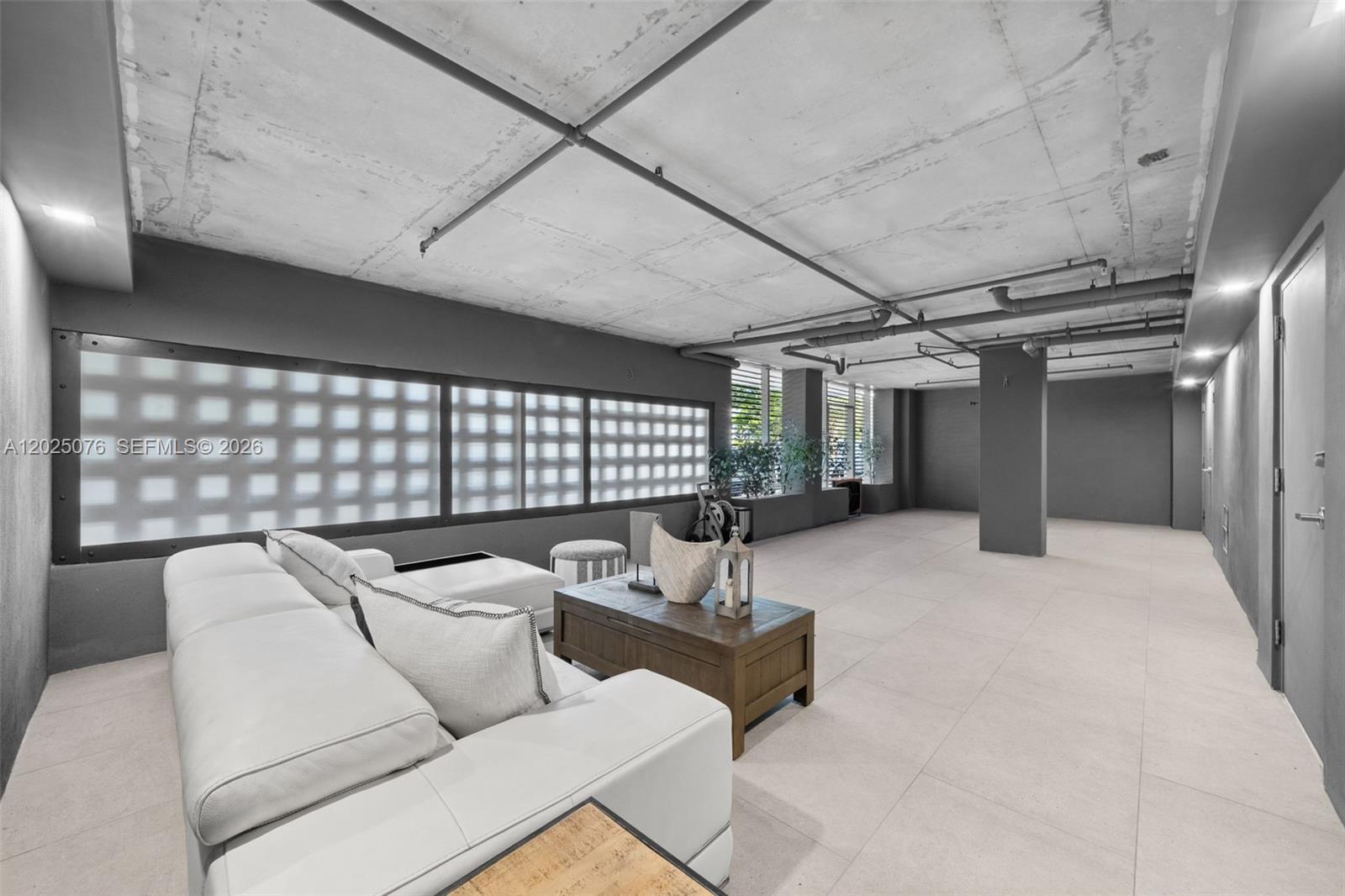 Photo of 650 NE 32nd Street BH4 #BH4 listing for Sale