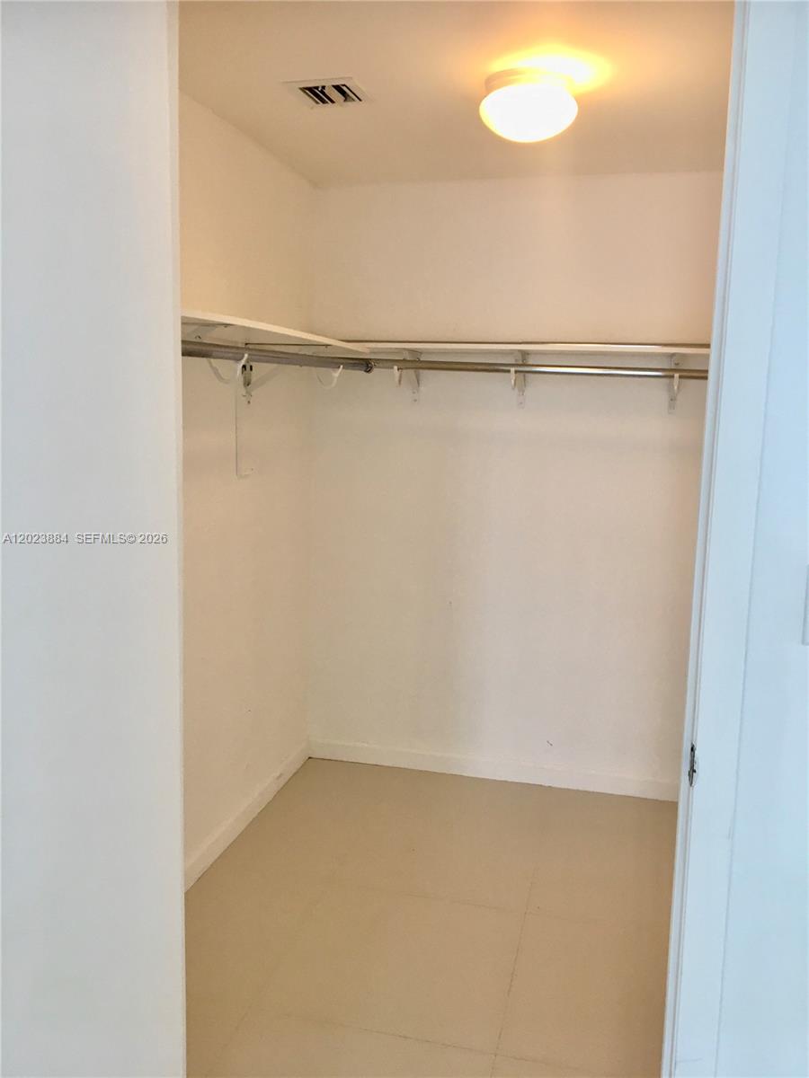 Photo of 475 Brickell Avenue 1614 #1614 listing for Sale