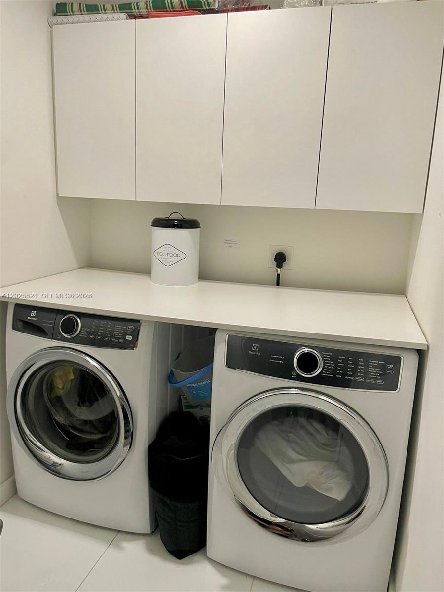 Photo of 851 NE 1st Avenue 1808 #1808 listing for Sale