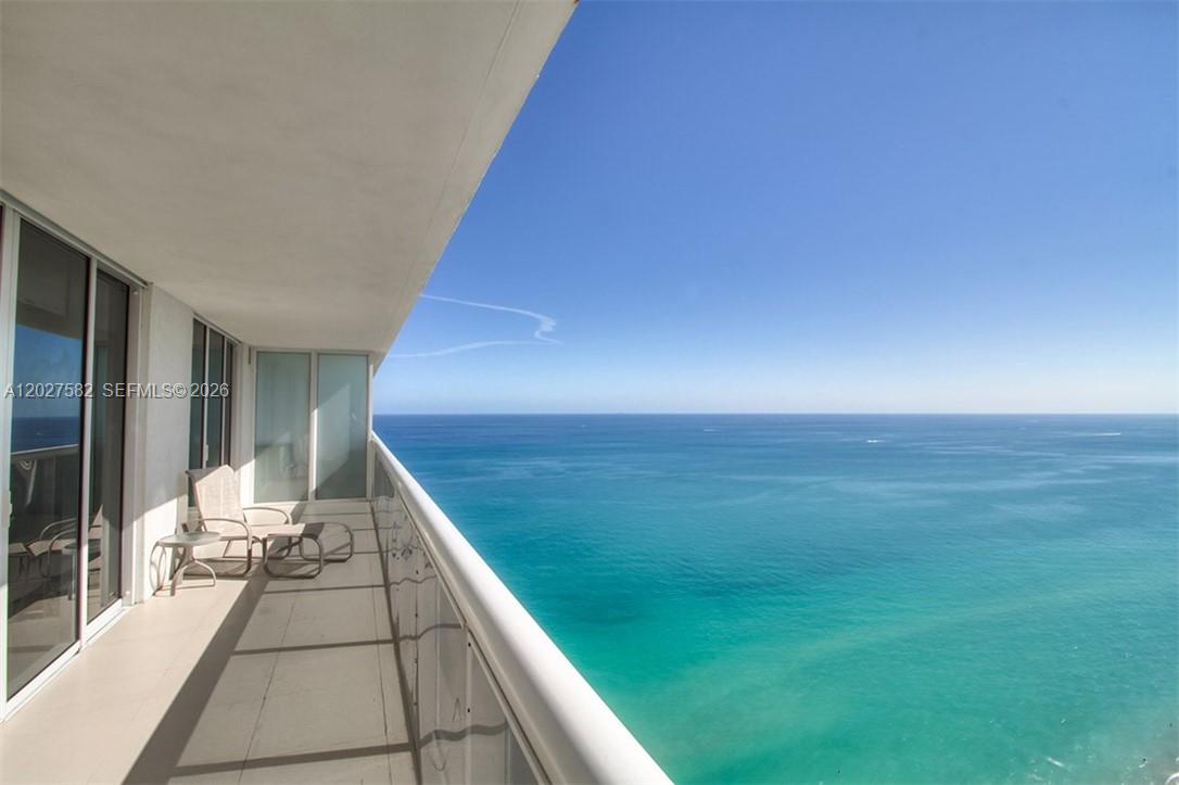 Photo of 1830 S Ocean Drive 4404 #4404 listing for Sale