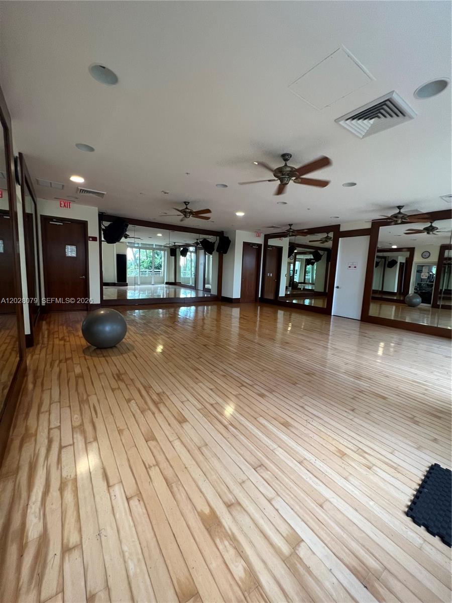 Photo of 19501 W Country Club Drive 2313 #2313 listing for Sale