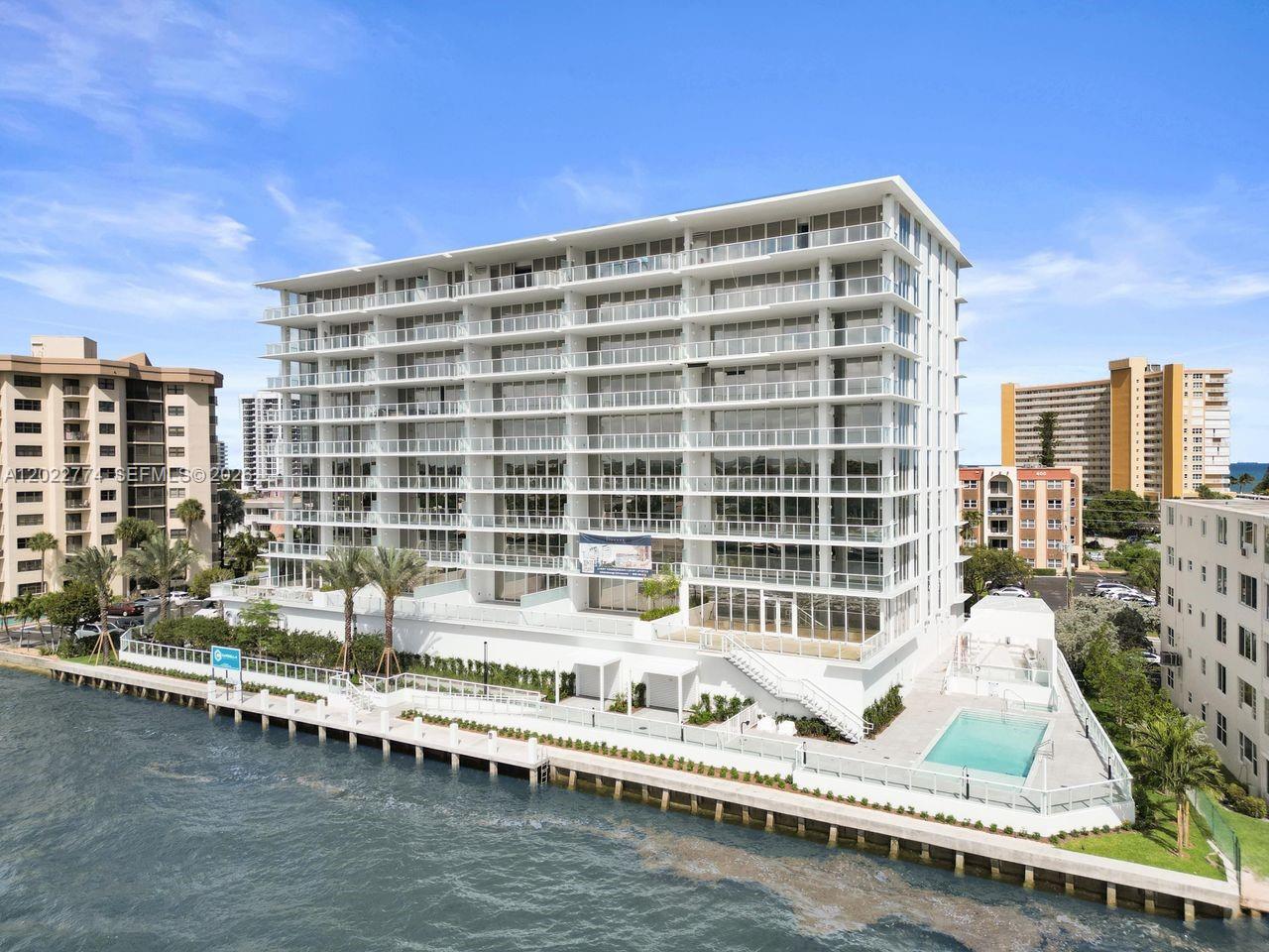 Photo of 407 N Riverside 402 #402 listing for Sale
