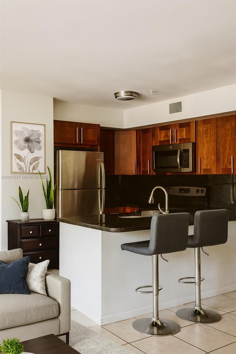 Photo of #A12027631 listing for Sale