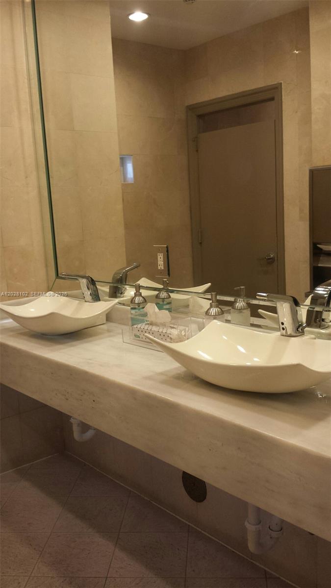 Photo of 4779 Collins Avenue 3504 #3504 listing for Sale